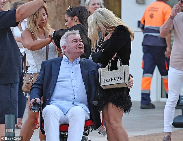 Eamonn Holmes Embraces New Romance with Katie Alexander During Luxurious Ibiza Vacation, Ignoring Reactions from Ex-Wife