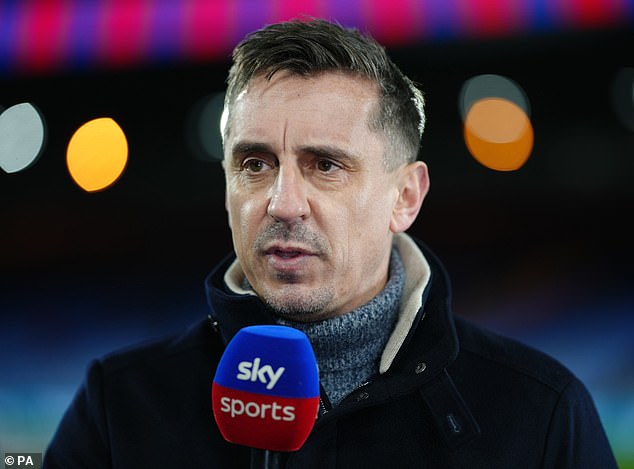 Arsenal’s Gary Neville Suggests Mikel Arteta Should Adjust Arsenal’s Lineup by Replacing Jorginho with Declan Rice Ahead of Manchester City Match at the Etihad Stadium