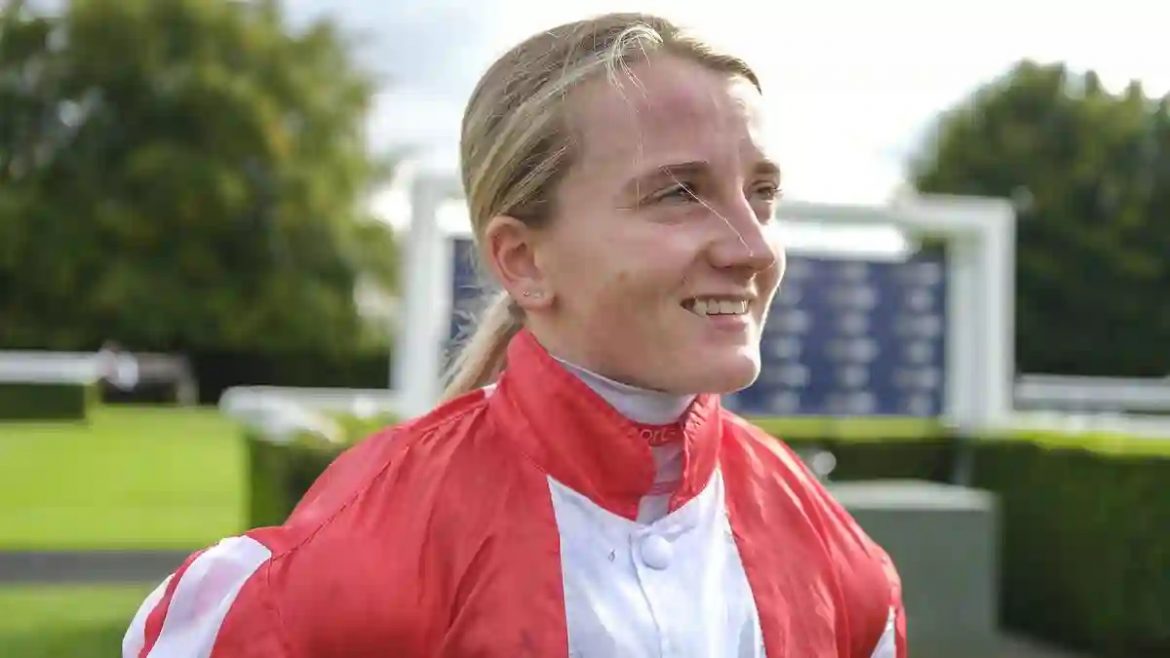 Hollie Doyle Celebrates Major Career Achievement with 1,000th Win at Goodwood, Joining Hayley Turner as a Trailblazer in European Horse Racing