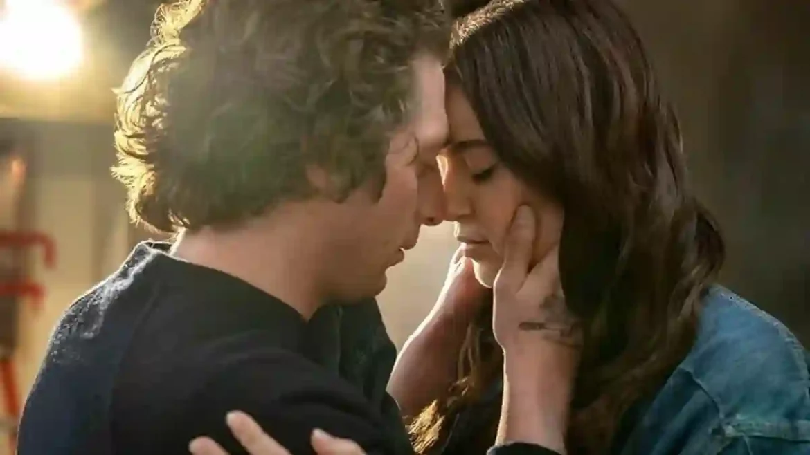 Jeremy Allen White and Molly Gordon grow closer with romantic dates and deep conversations following their rumored chemistry on The Bear set in Los Angeles