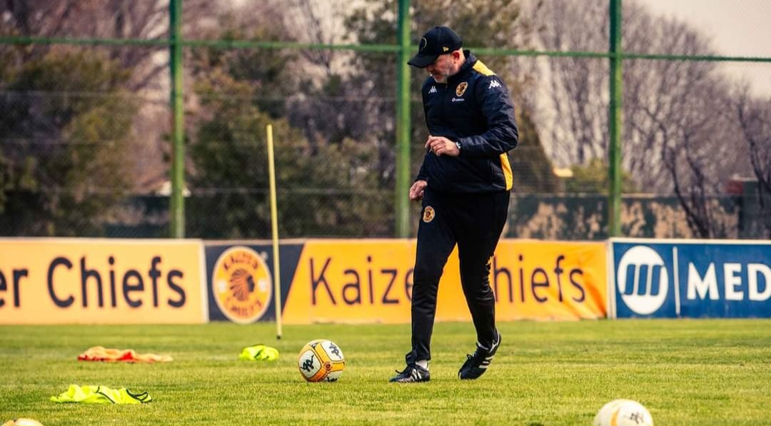 Kaizer Chiefs’ New Season Prospects Brighten as Striker Ranga Chivaviro Shares Excitement and Plans with Coach Nasreddine Nabi Ahead of Clash with Marumo Gallants in Bloemfontein