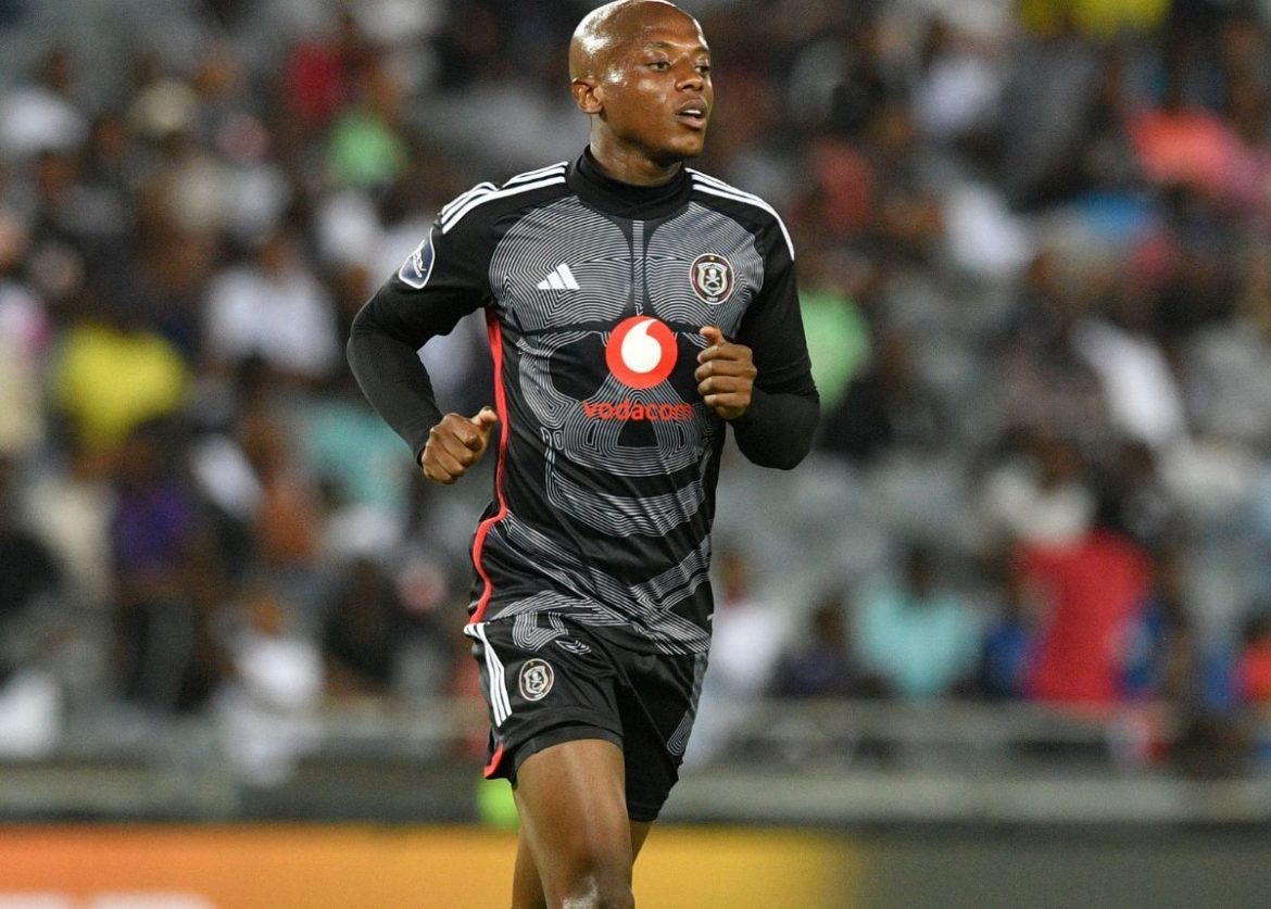 Orlando Pirates Coach Jose Riveiro Excludes Zakhele Lepasa from CAF Champions League and MTN8 Matches Amid Speculation of SuperSport United’s Interest