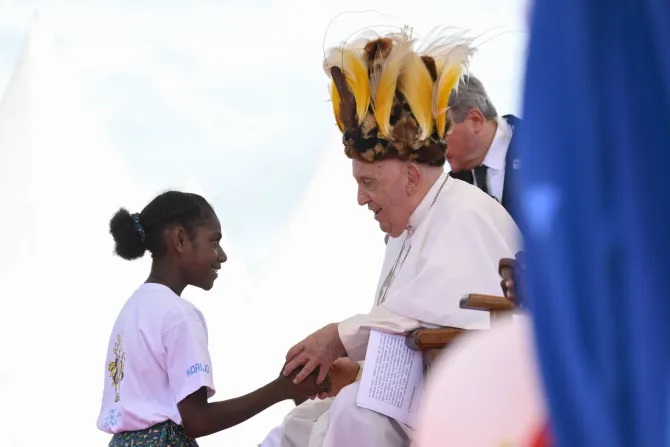 Pope Francis Urges Local Catholics in Vanimo, Papua New Guinea, to Replace Superstition with Love and Community Spirit