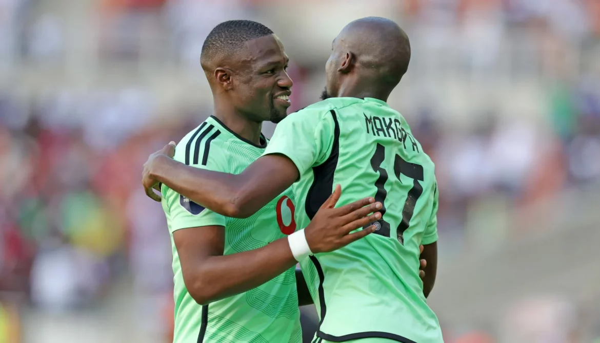 South African football fans express their harsh criticism of Orlando Pirates striker Evidence Makgopa as they debate his performance during the team’s recent matches