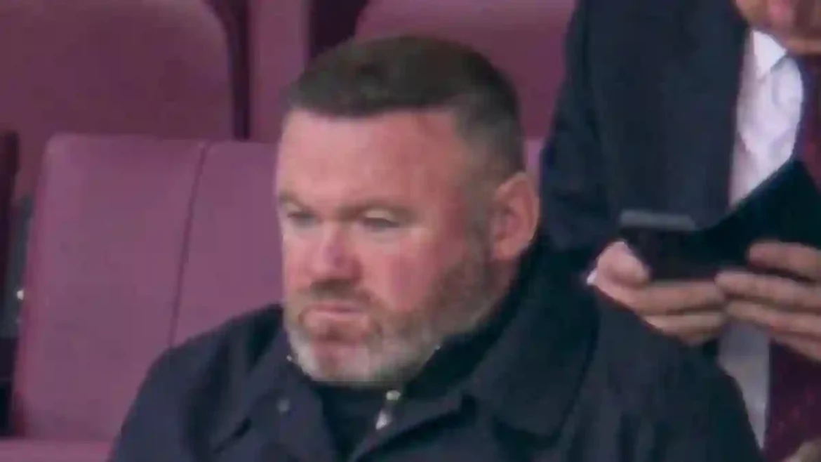 Wayne Rooney Sparks Health Concerns Among Fans After Looking Unwell During Manchester United’s Disappointing Loss to Tottenham at Old Trafford