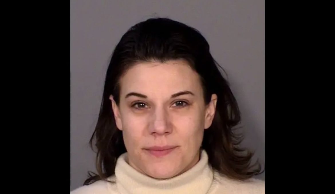 Minnesota Mother of Two Pleads Guilty to Sexually Abusing Teenage Hockey Players She Met in Hotel Hot Tub