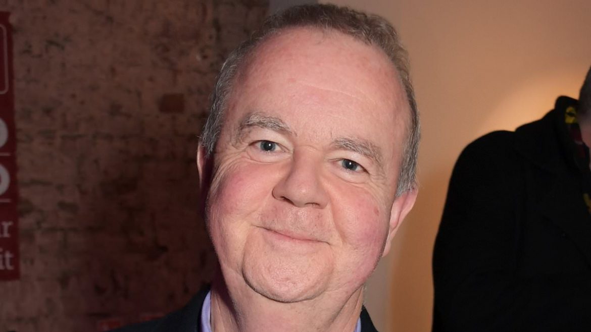 Ian Hislop Thanks Supporters After Authorities Investigate Possible Mechanical Fault Behind Shattered Window Incident In Central London Taxi