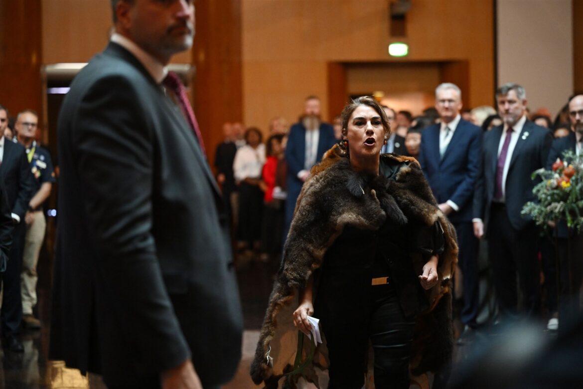 Australian Senator Lidia Thorpe Disrupts King Charles III’s Welcome Reception in Canberra by Shouting ‘You Are Not My King’ Amid Controversial Claims of Genocide Against Indigenous Peoples