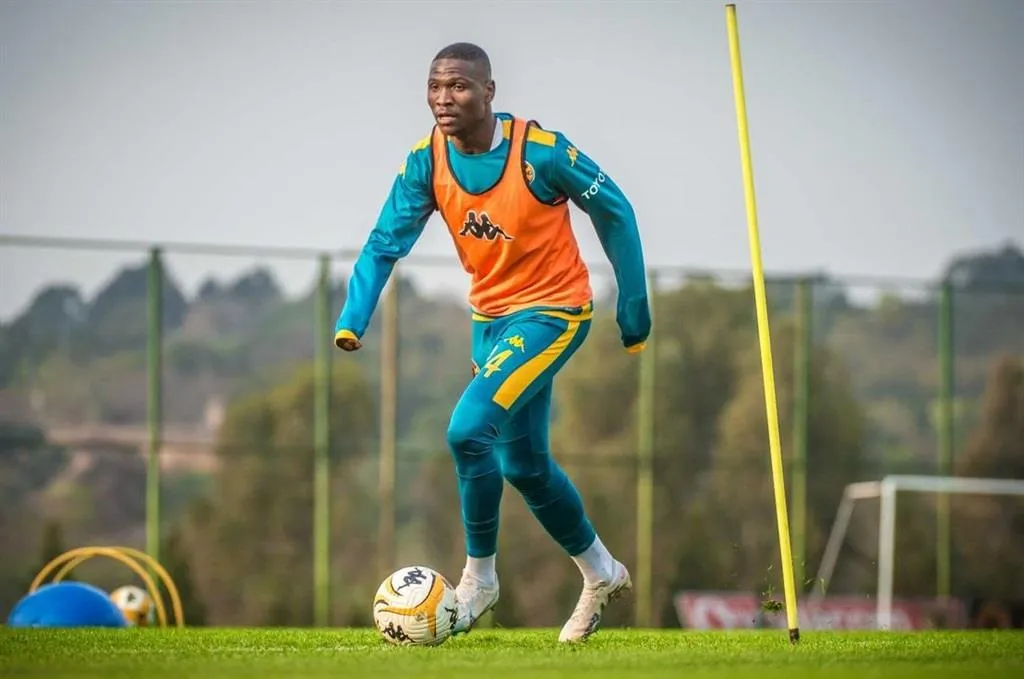 Thatayaone Ditlhokwe Seeks Transfer from Kaizer Chiefs Amid Limited Playing Time Under Coach Nasreddine Nabi in South Africa