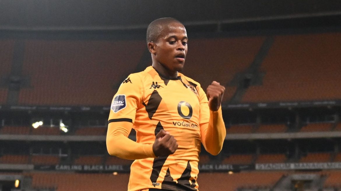 Kaizer Chiefs striker Wandile Duba opens up about his challenging journey compared to Orlando Pirates star Relebohile Mofokeng’s rise to success in South African football