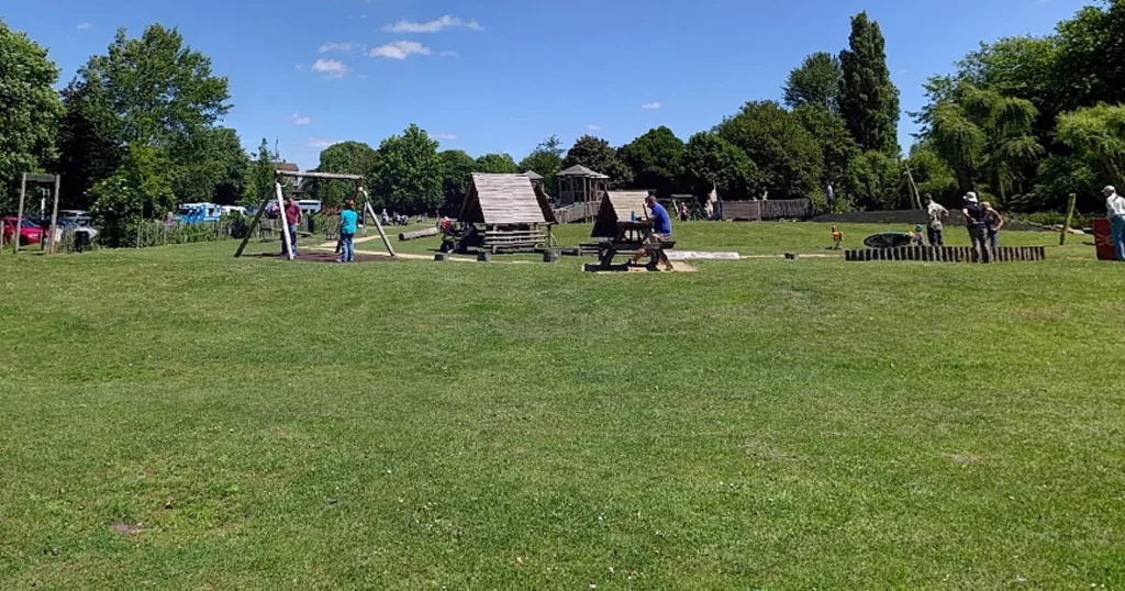 Police Launch Intensive Manhunt for Teenage Attacker Following Disturbing Rape Incident at Toddler’s Cove Playground in Canterbury, Kent